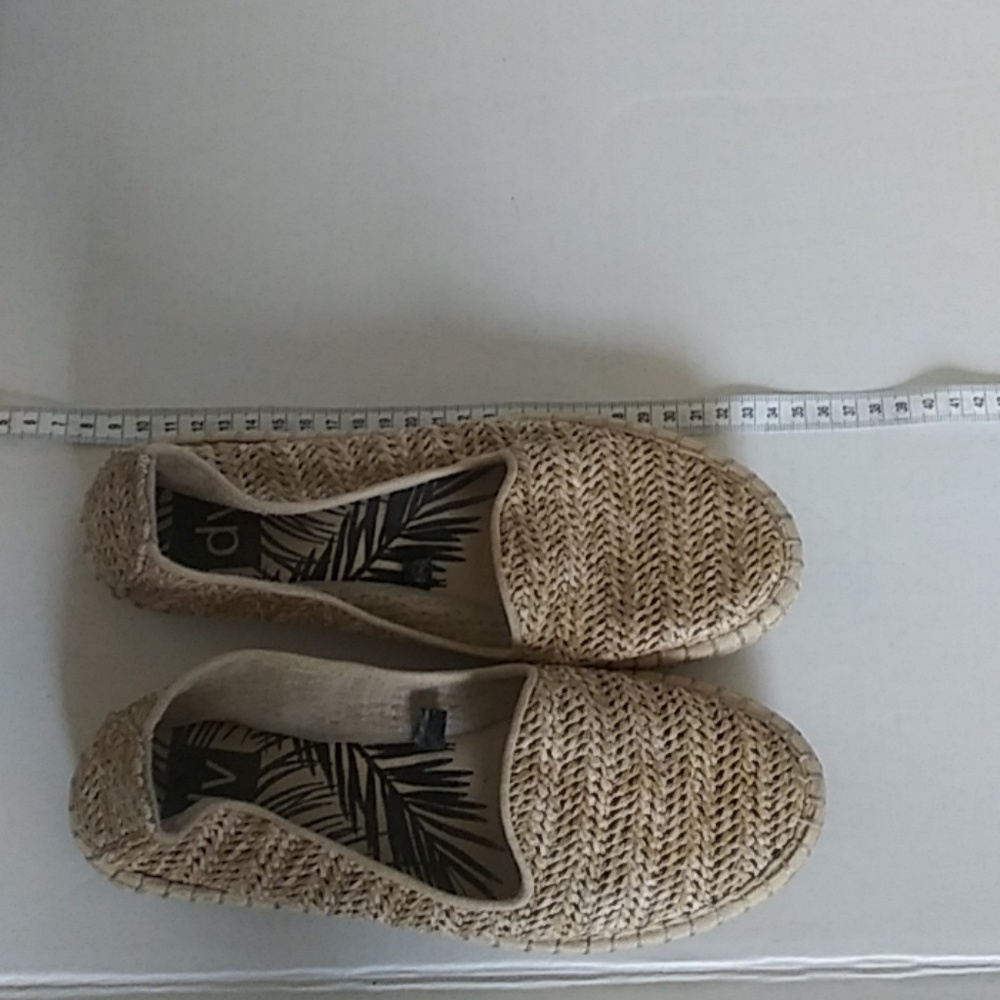 Dolce vita wicker flats